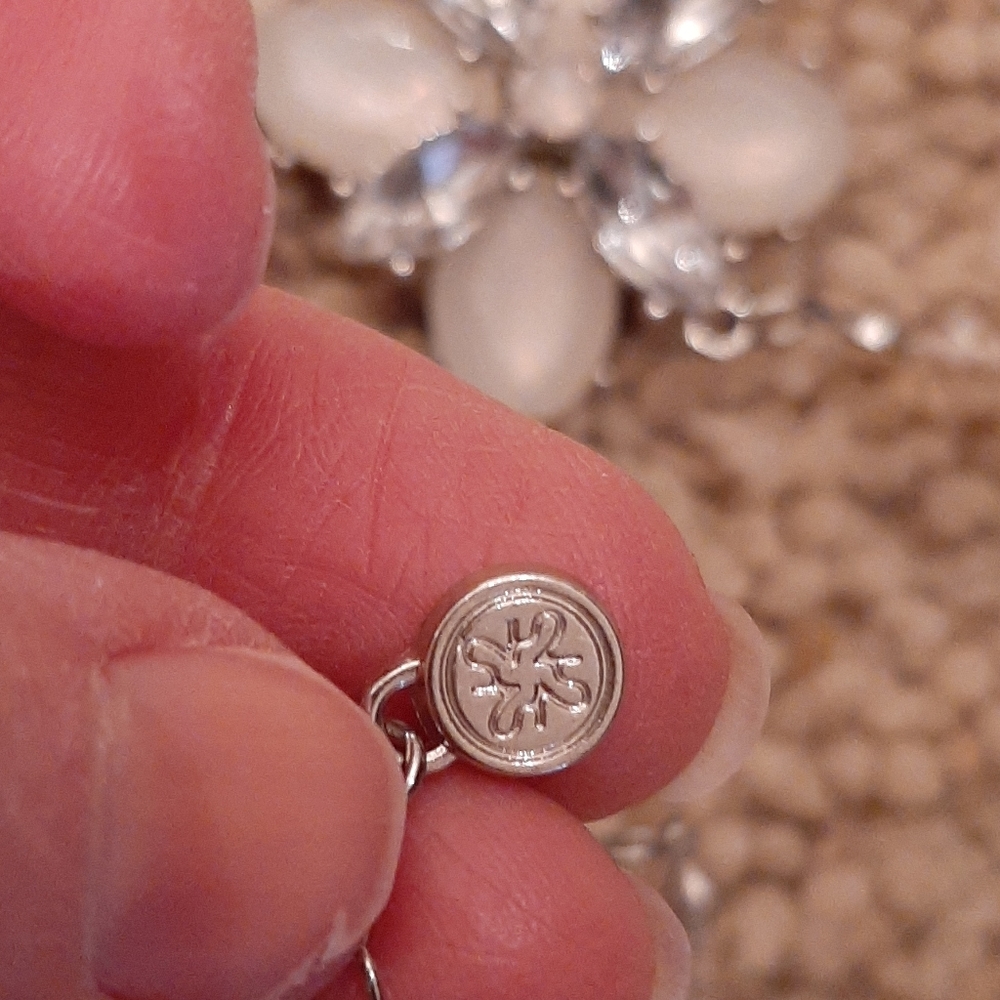 Statement necklace - Picture 13 of 15